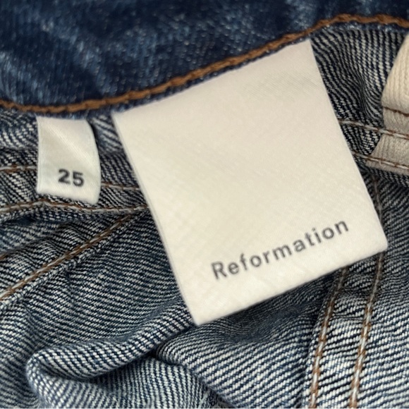 SOLD⭐️SOLD⭐️Reformation 70s Stud Jean High Waisted Crop Baltic Wash Jeans 25 - Picture 8 of 10